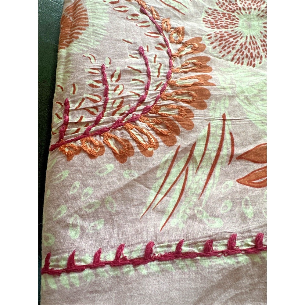 JOIE 40 X 70 Embroidered Floral Multi Purpose Scarf Sarong Wrap Pink - Picture 6 of 6